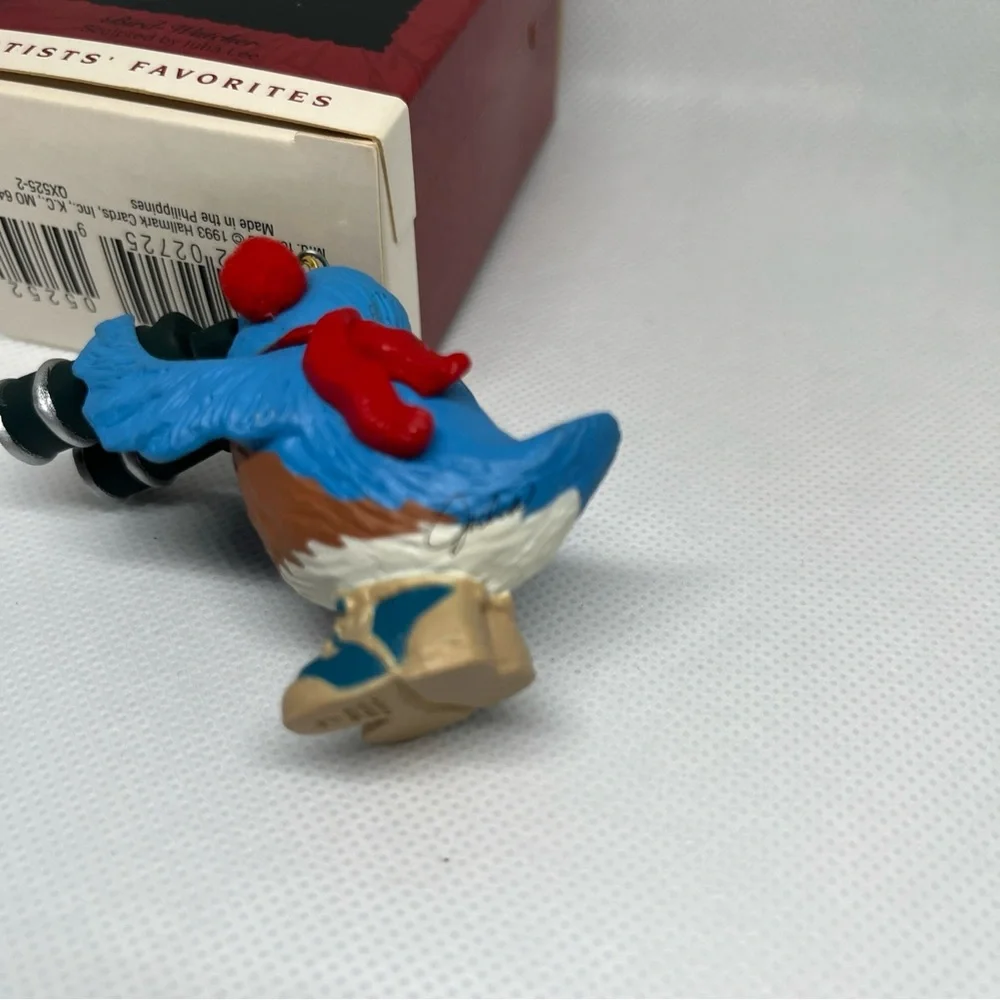 Hallmark 1993 Keepsake Ornament Bird‎ Watcher
